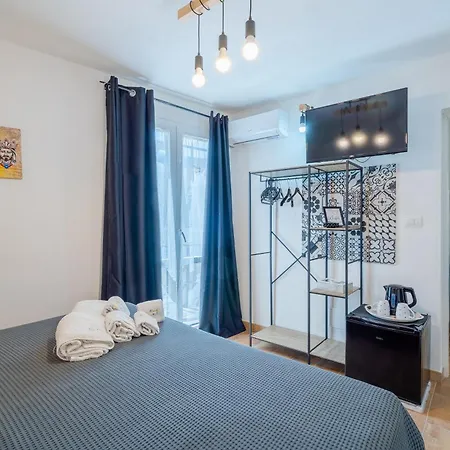 La Mora Bed and Breakfast 3*